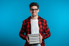 A Step-by-Step Guide: How to Choose the Right Graduate Program